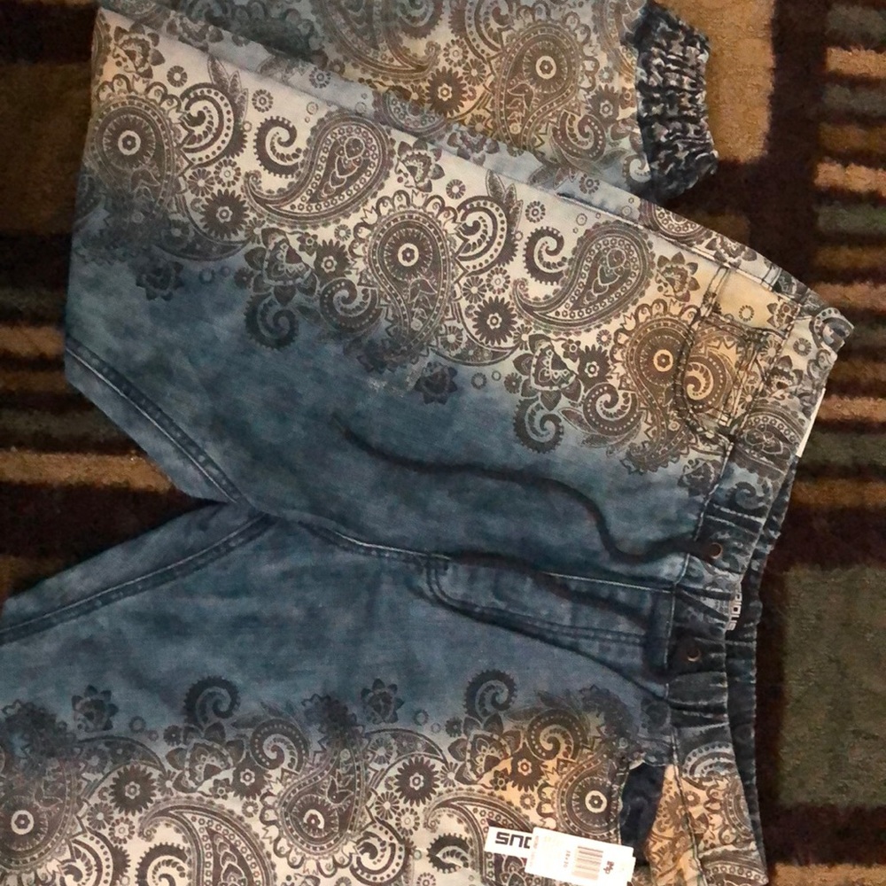 Imperious EST.1993 Jeans - Picture 2 of 6